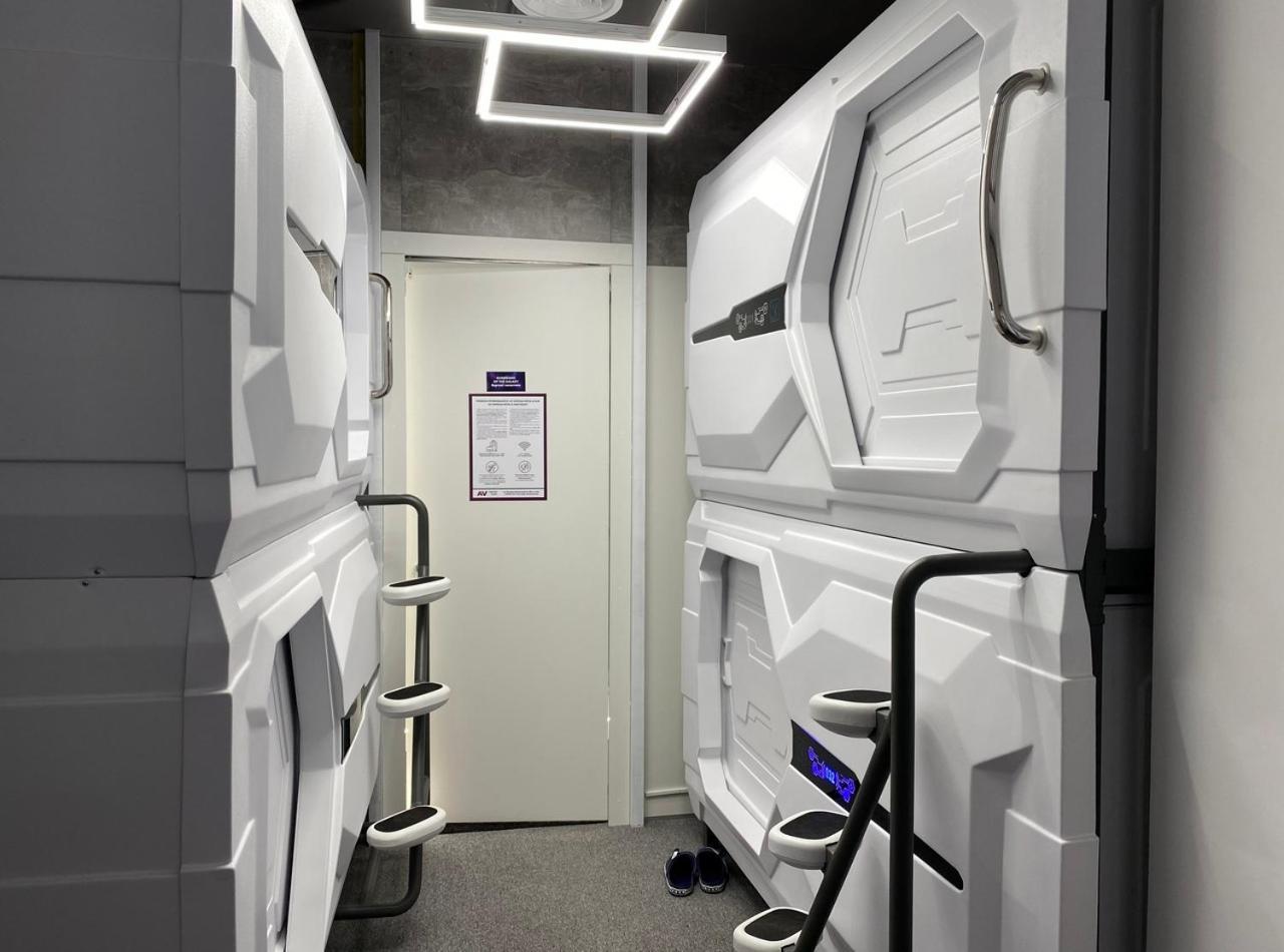 Av-1 Capsule Hotel Kiew Exterior foto