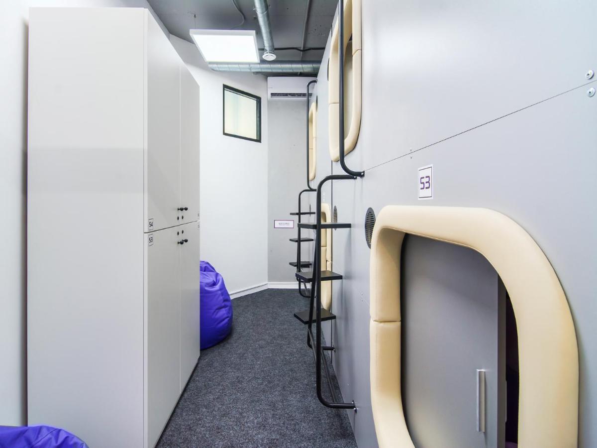 Av-1 Capsule Hotel Kiew Exterior foto